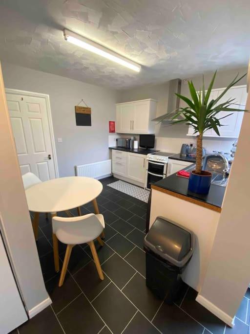 Seaside 2 Bed Townhouse, Near Cleethorpes Station Villa Luaran gambar