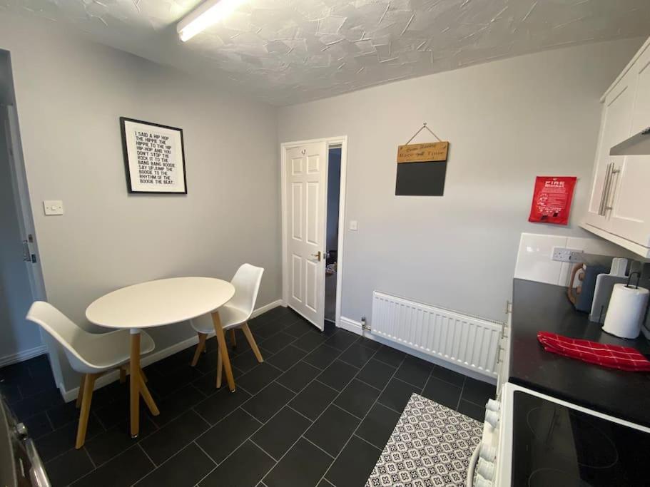 Seaside 2 Bed Townhouse, Near Cleethorpes Station Villa Luaran gambar